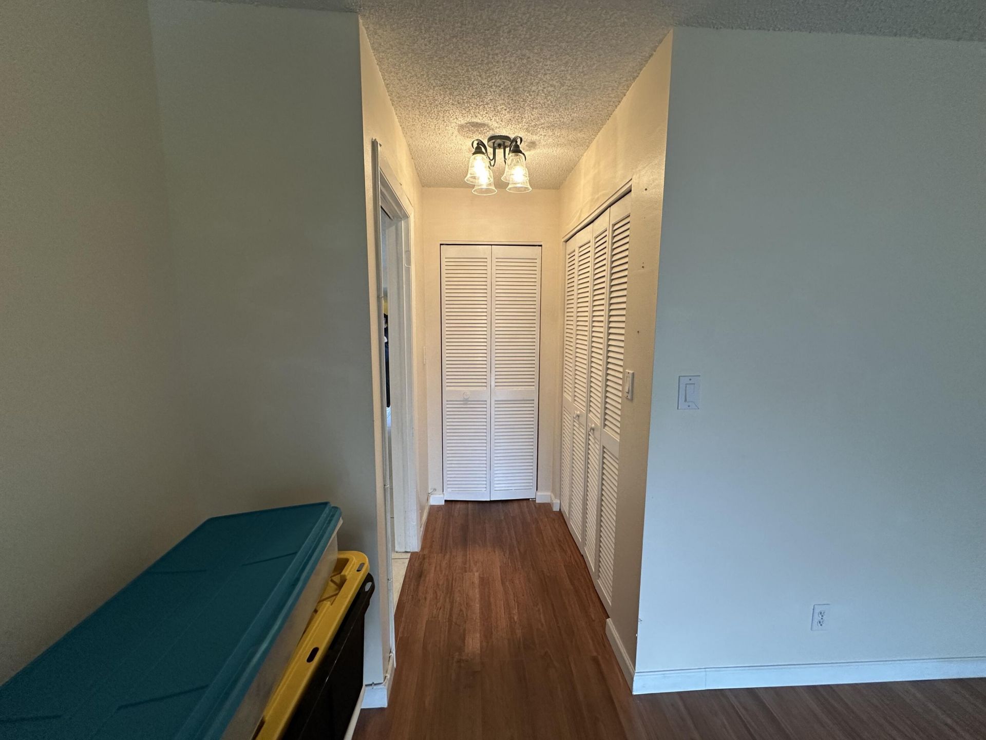 305 Lakeside Court, Sunrise, FL 33326 Photo