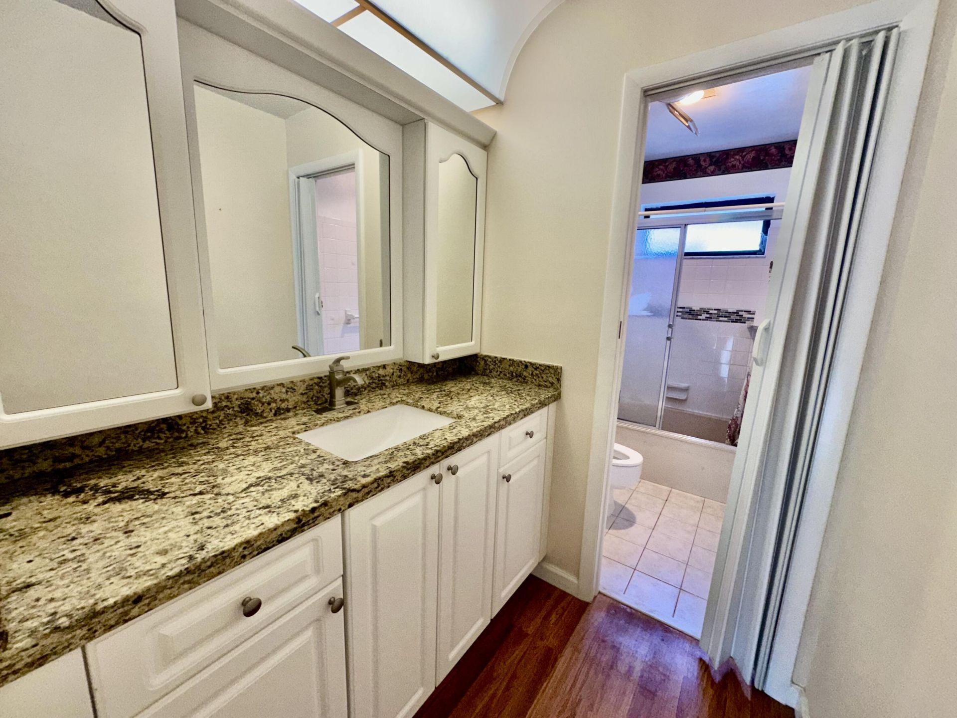 305 Lakeside Court, Sunrise, FL 33326 Photo