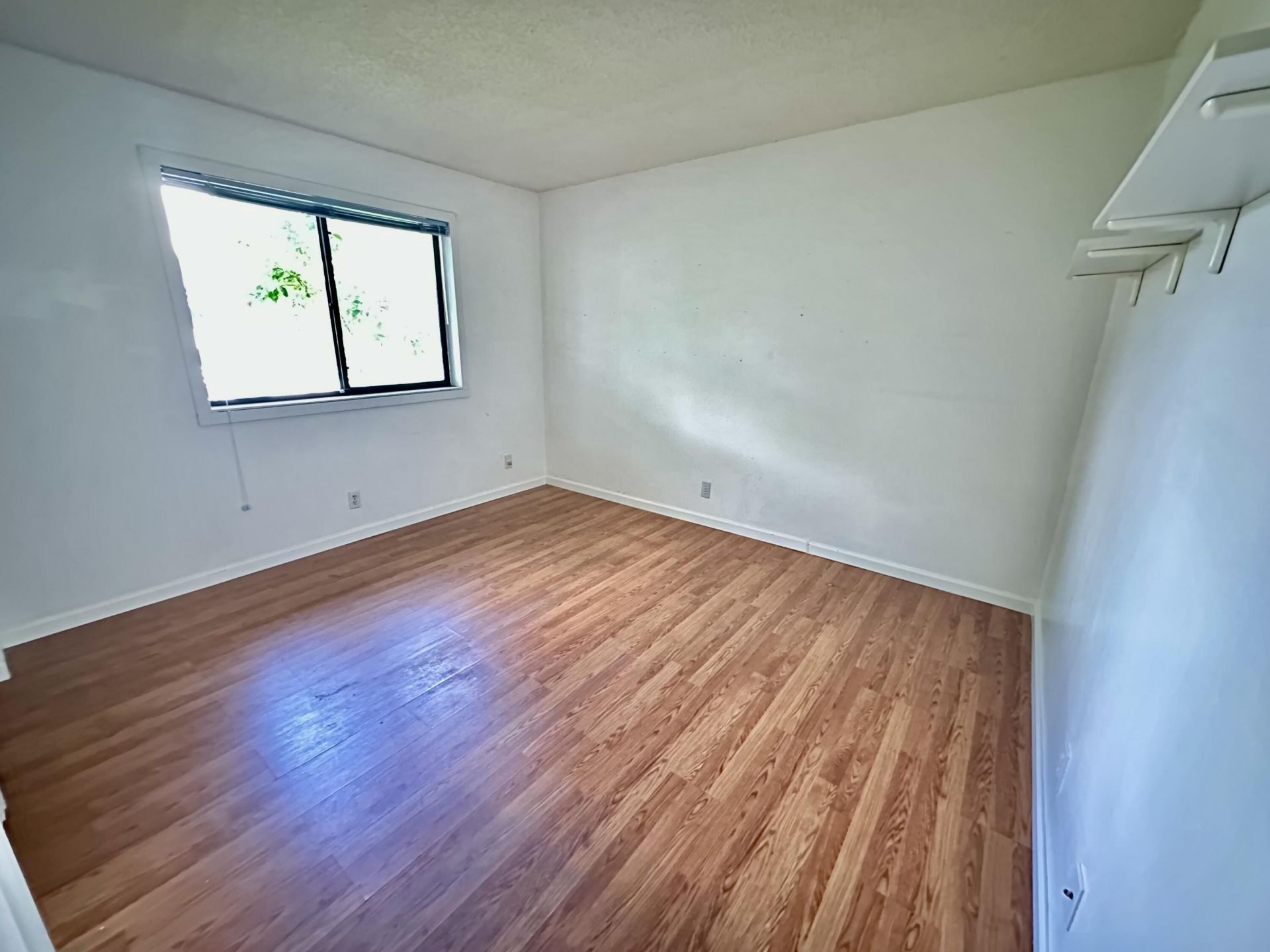 305 Lakeside Court, Sunrise, FL 33326 Photo