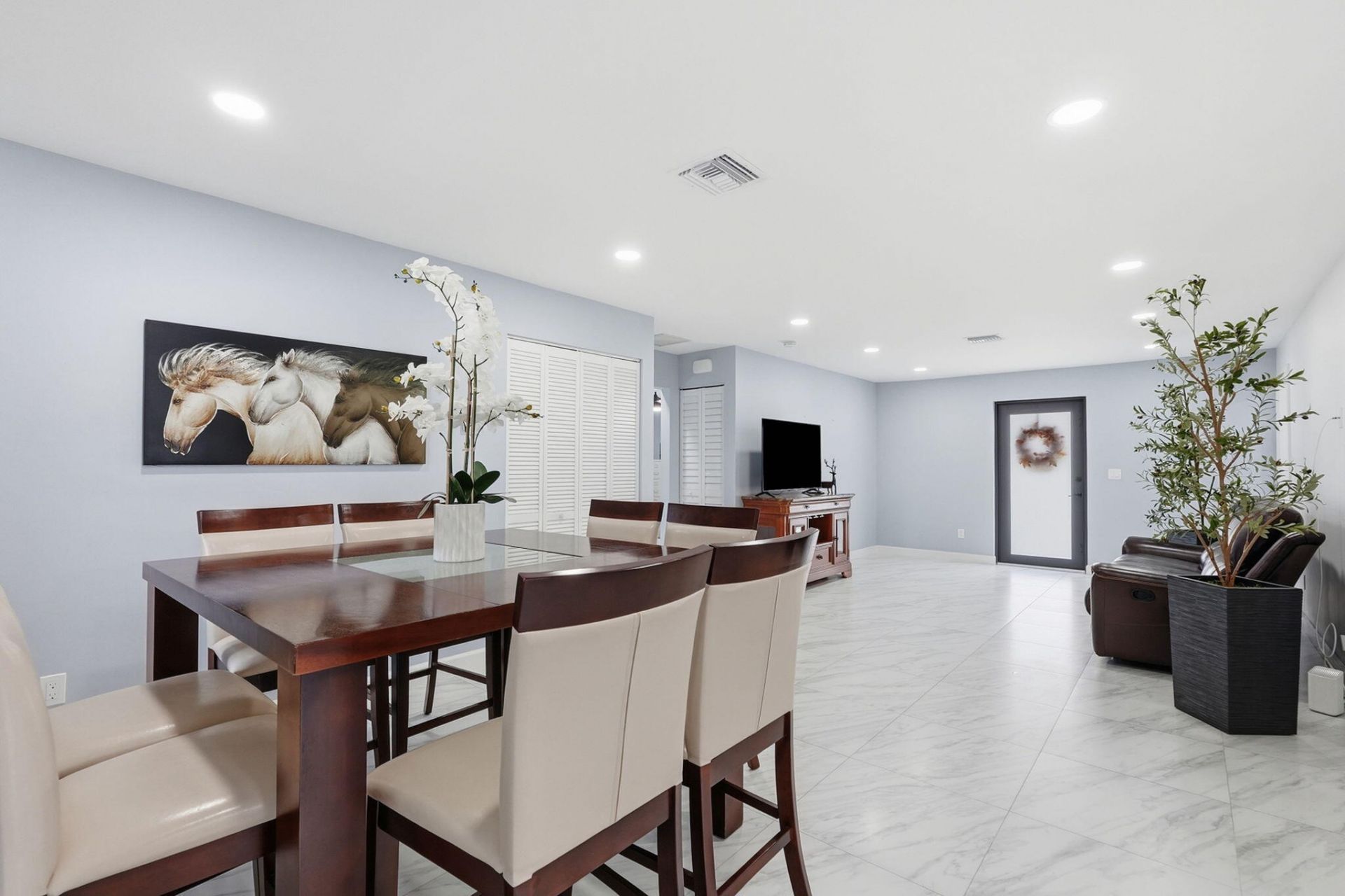 18477 Sycamore Drive W, The Acreage, FL 33470 Photo