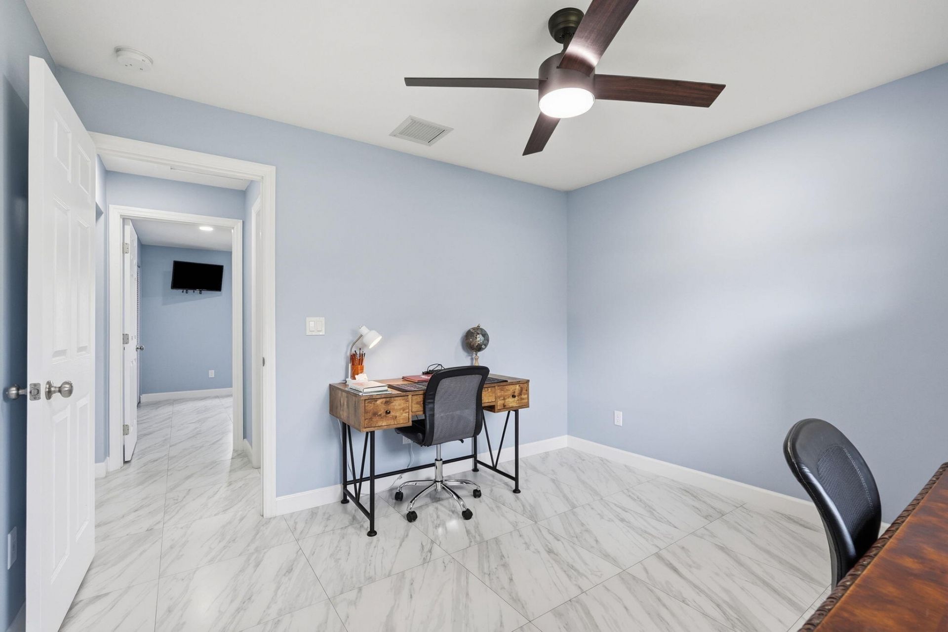18477 Sycamore Drive W, The Acreage, FL 33470 Photo
