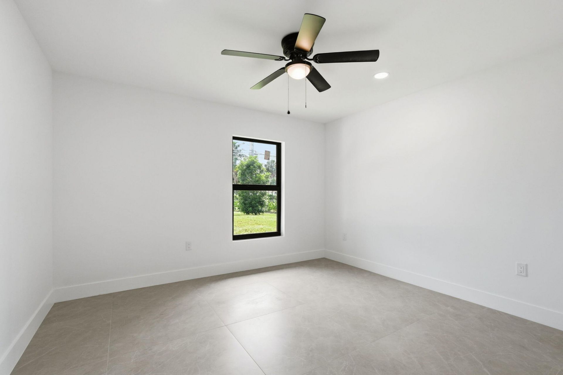 18477 Sycamore Drive W, The Acreage, FL 33470 Photo