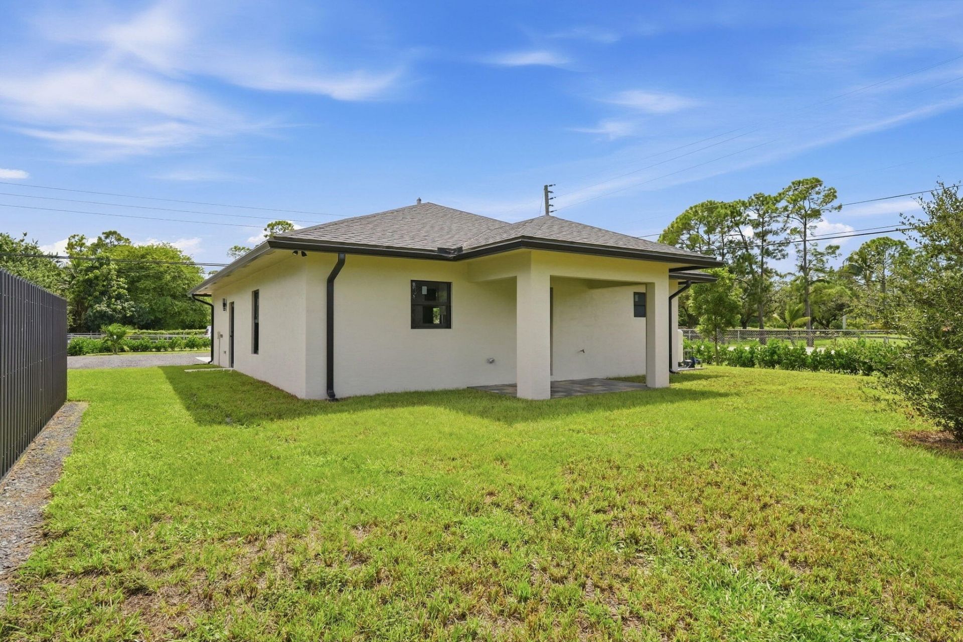 18477 Sycamore Drive W, The Acreage, FL 33470 Photo