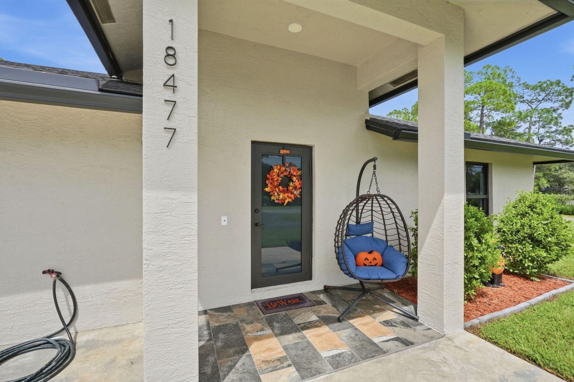 18477 Sycamore Drive W, The Acreage, FL 33470 Photo