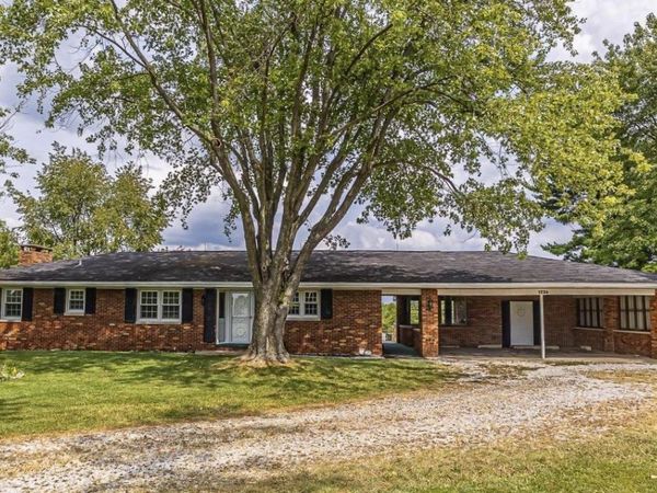 1235 Timber Ridge Drive, Huntingburg, IN 47542