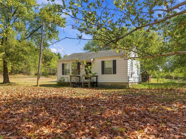 12817 N Peoria Avenue , Skiatook, OK 74070