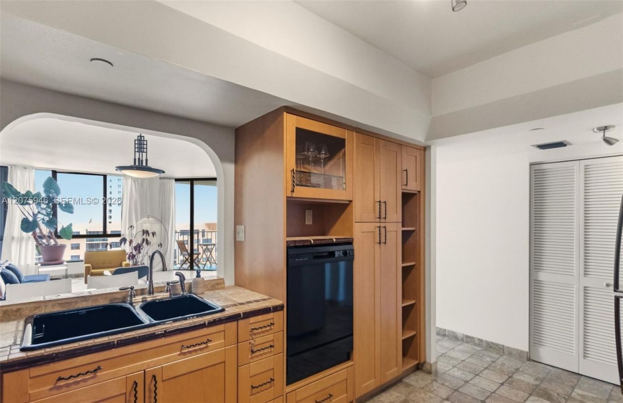 520 Brickell Key Dr, Unit A1902, Miami, FL 33131 Photo