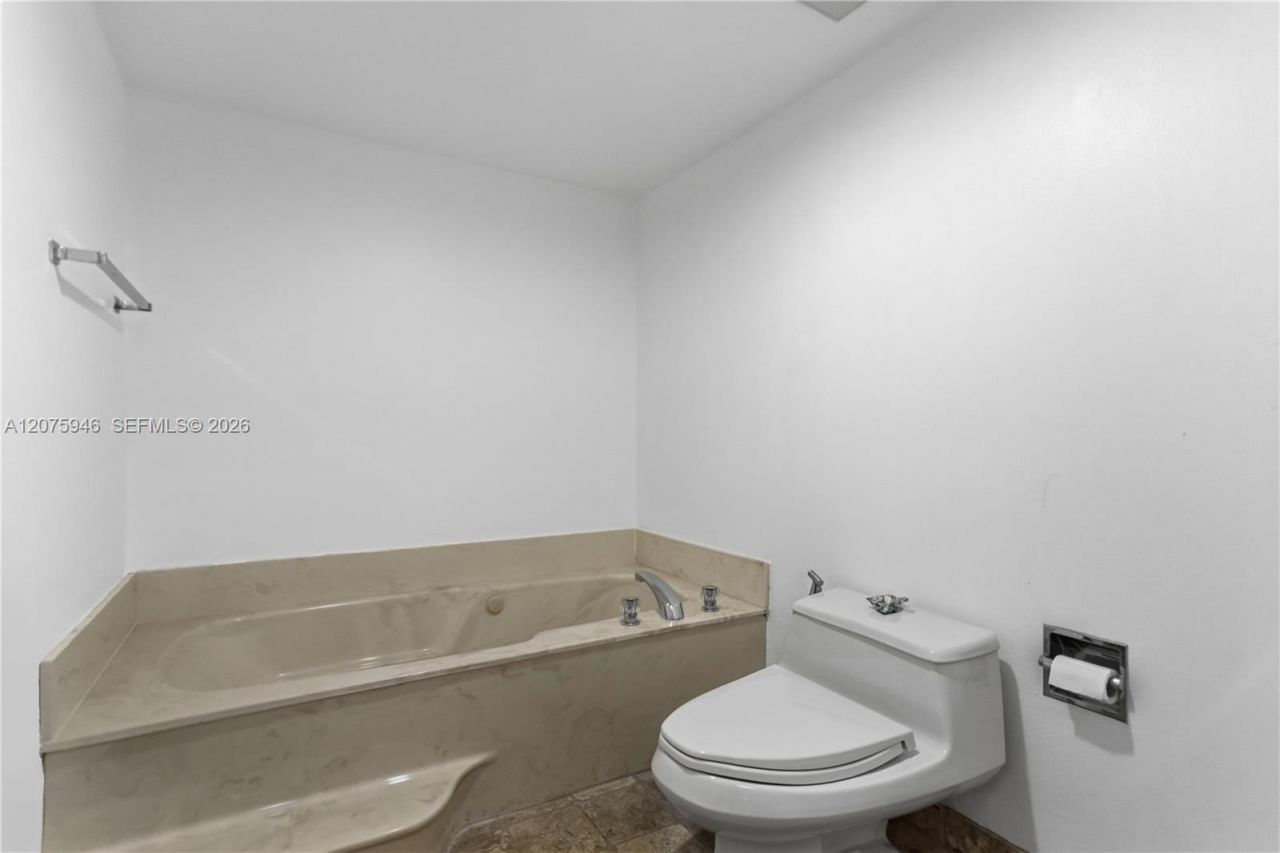 520 Brickell Key Dr, Unit A1902, Miami, FL 33131 Photo