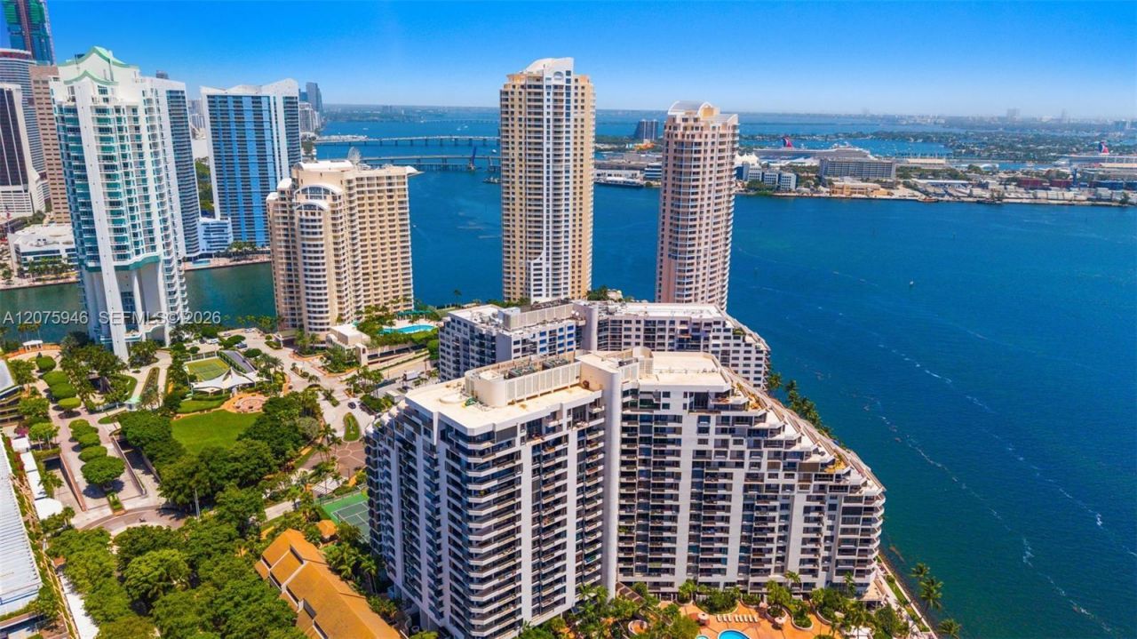 520 Brickell Key Dr, Unit A1902, Miami, FL 33131 Photo