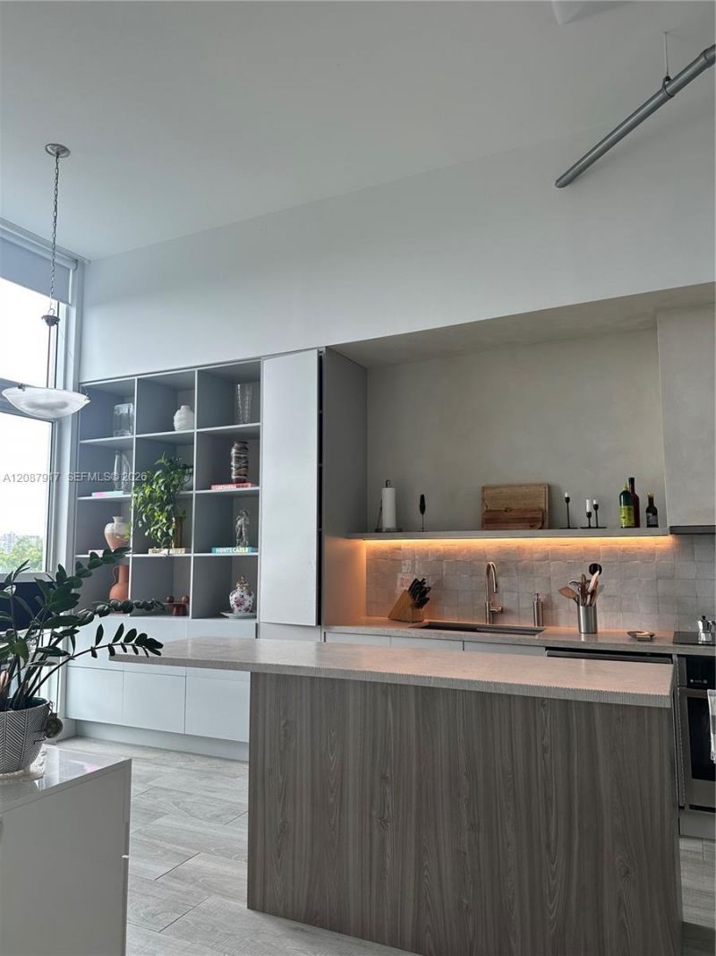 Please Call For Address, Unit 402, Miami, FL 33132 Photo
