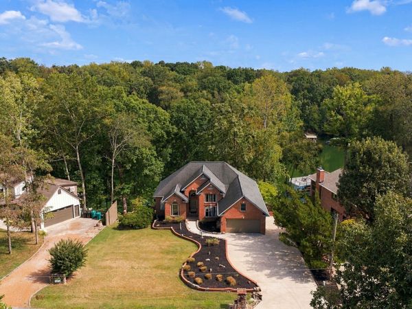 228 Murray Lake Dr , Winchester, TN 37398