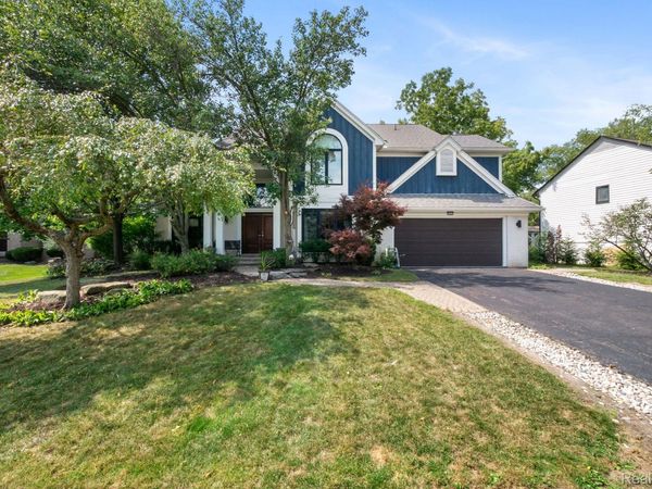 7367 Village Square Drive , West Bloomfield Township, Mi 48322