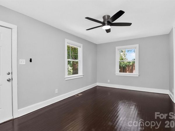 2304 Kennesaw Drive, Charlotte, NC 28216