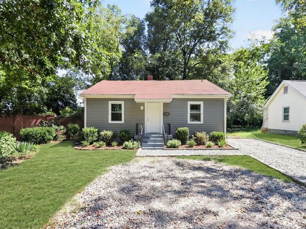 2304 Kennesaw Drive, Charlotte, NC 28216