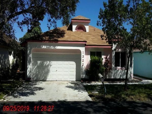 1322 E GLEN OAK Road, North Lauderdale, FL 33068