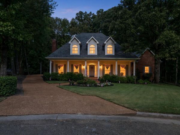 7816 WOOD GLEN CV, Cordova, TN 38016