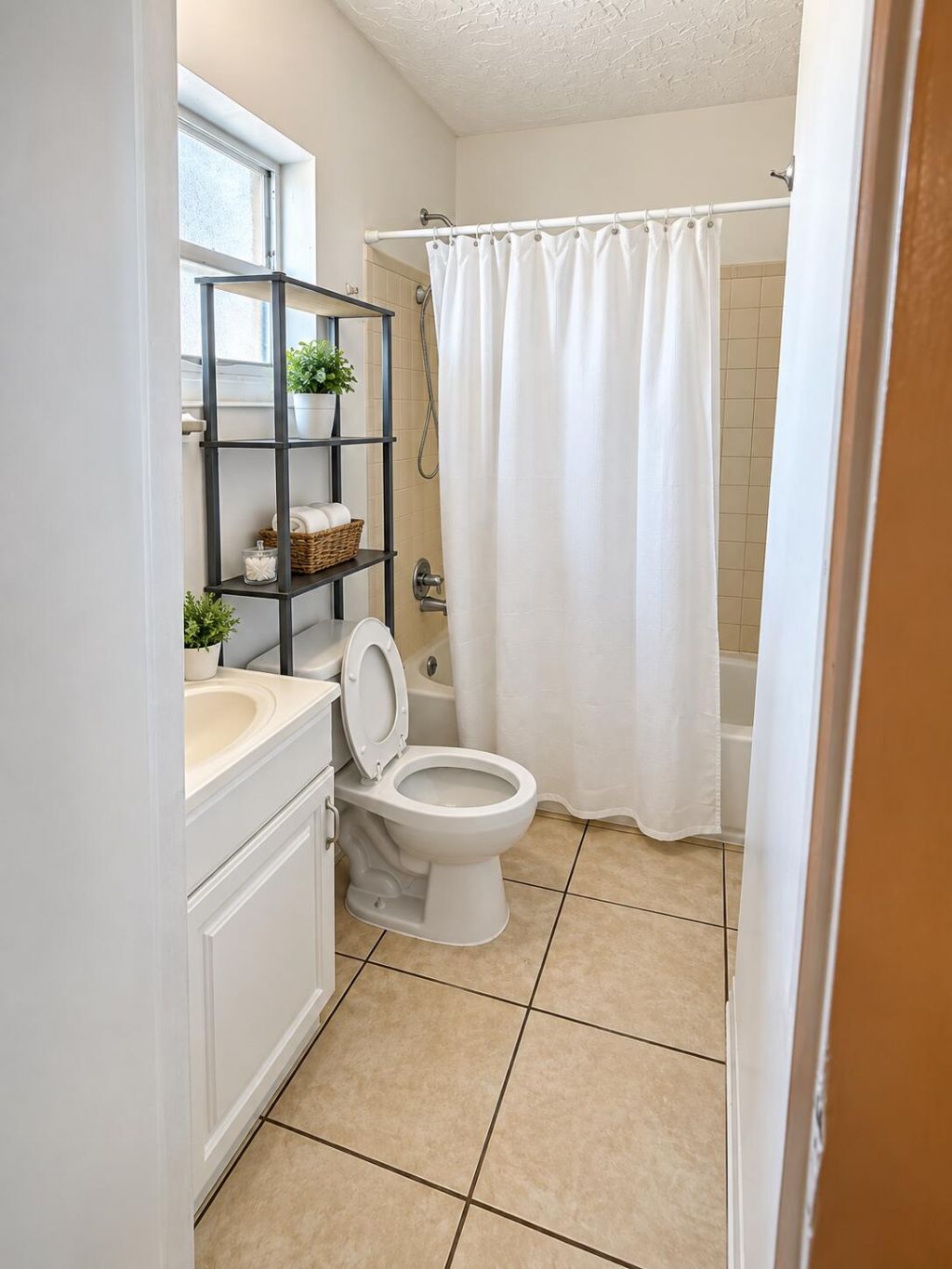 724 W 3rd Street, Riviera Beach, FL 33404 Photo