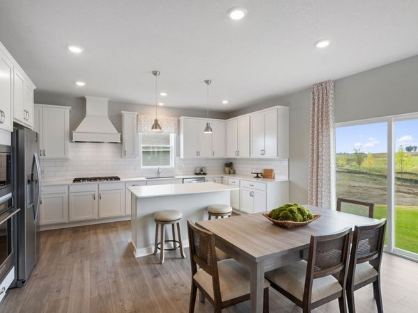 1830 Rainier Drive, Shakopee, MN 55379