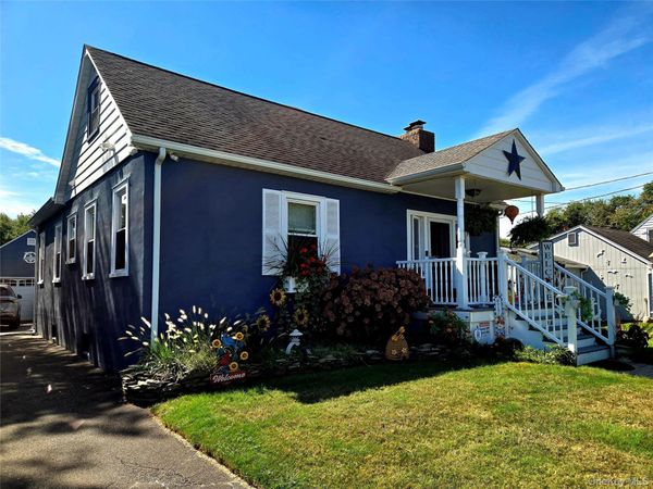 96 Trafalgar Drive , Shirley, NY 11967