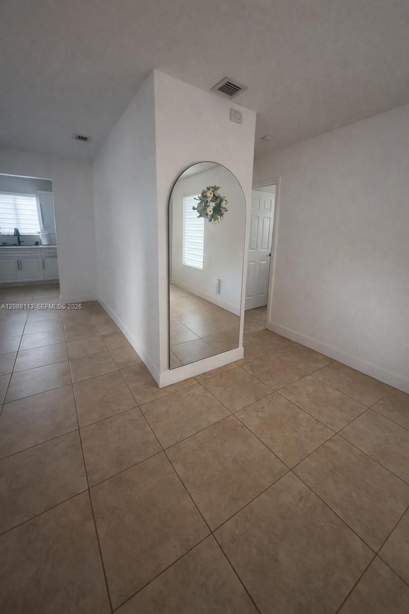 17831 NW 84th Ct, Miami, FL 33015 Photo
