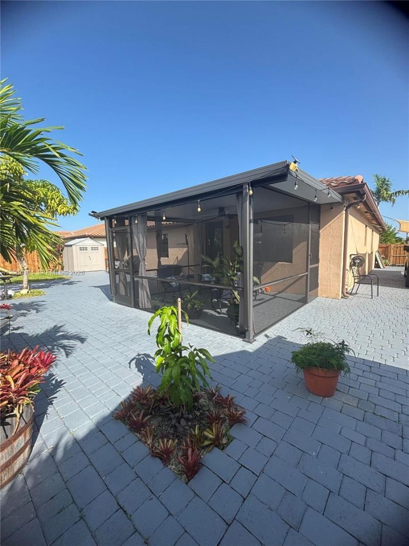 2484 SE 2nd St, Homestead, FL 33033 Photo