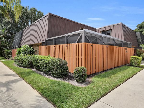 5857 SE Windsong Lane, Unit 806, Stuart, FL 34997