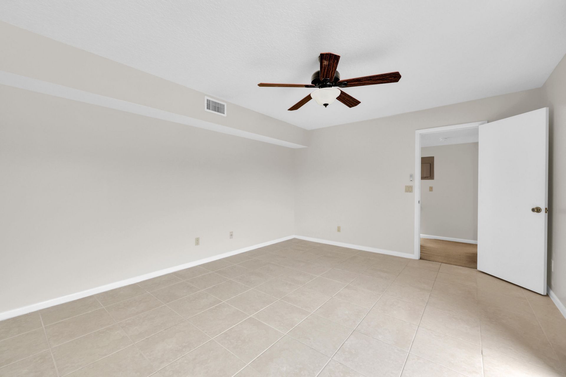 5857 SE Windsong Lane, Unit 806, Stuart, FL 34997 Photo