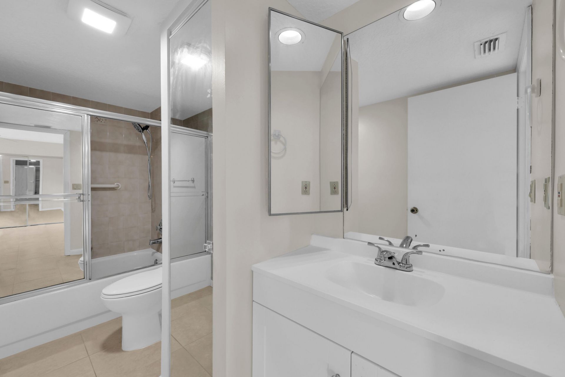 5857 SE Windsong Lane, Unit 806, Stuart, FL 34997 Photo