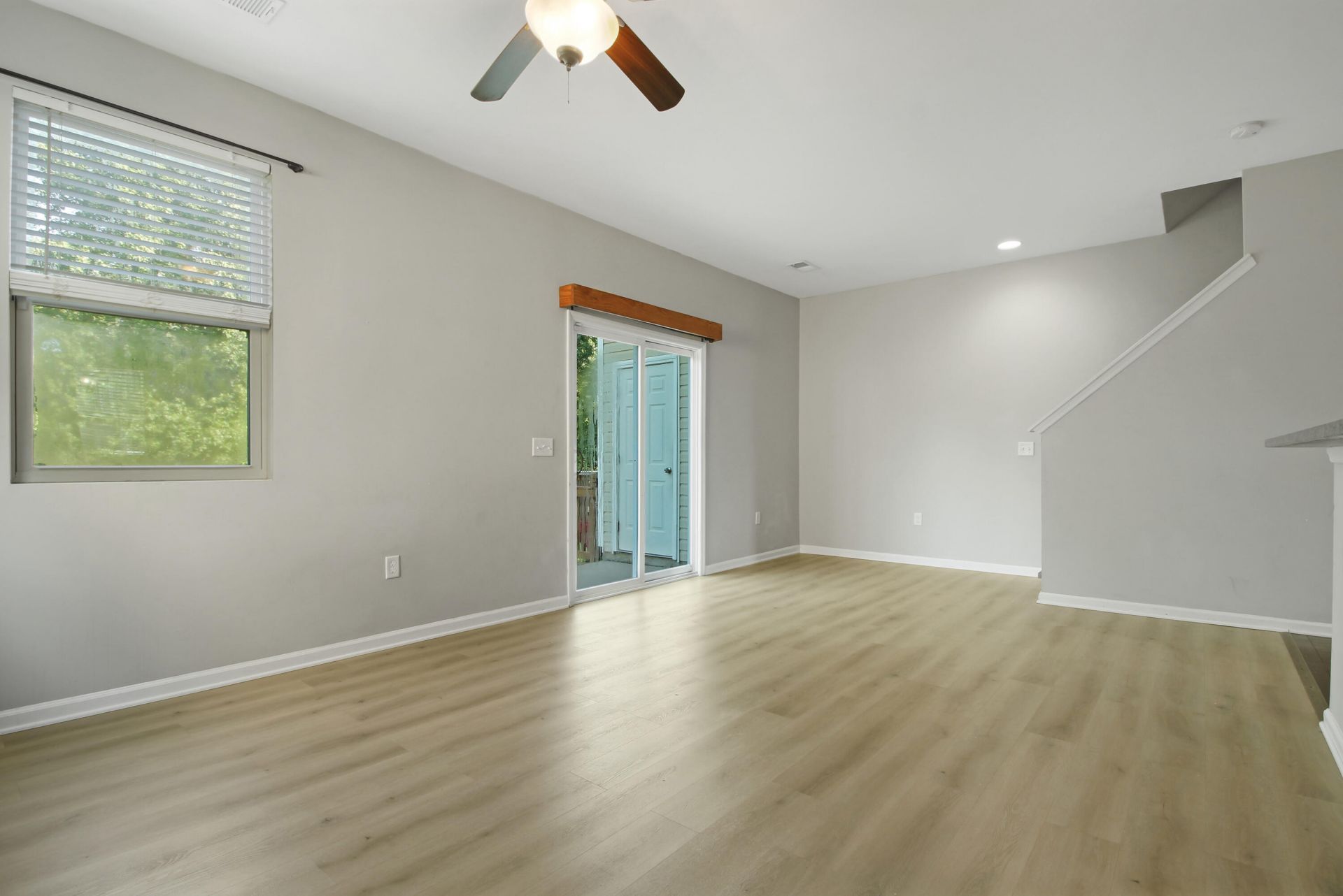 9073 Parlor Drive Photo 14