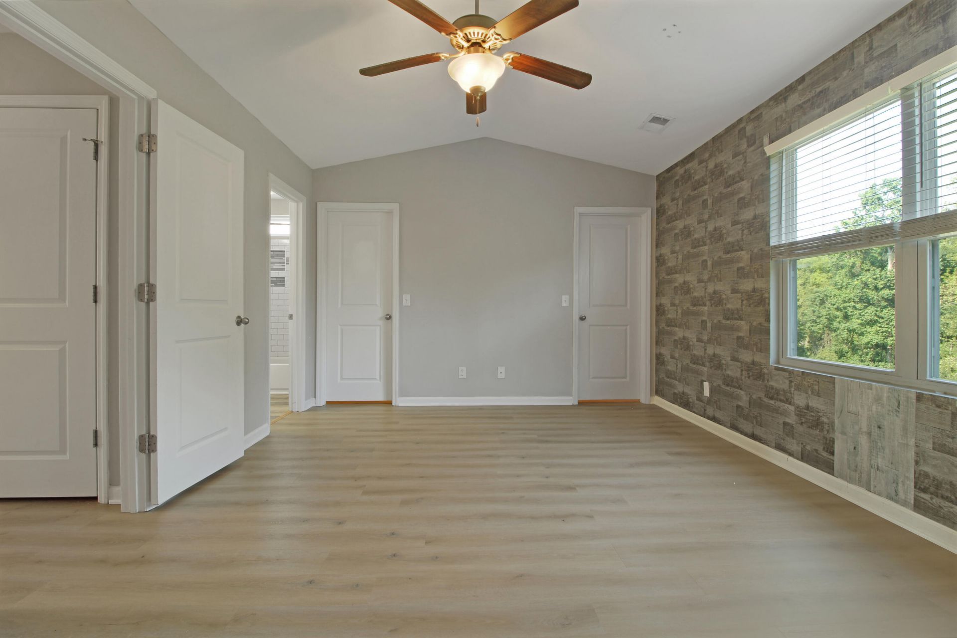 9073 Parlor Drive Photo 19