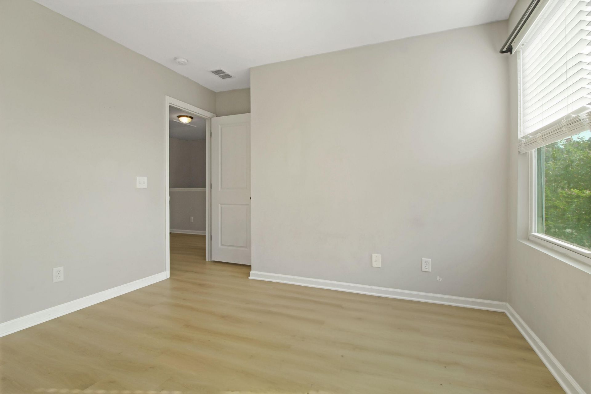 9073 Parlor Drive Photo 23