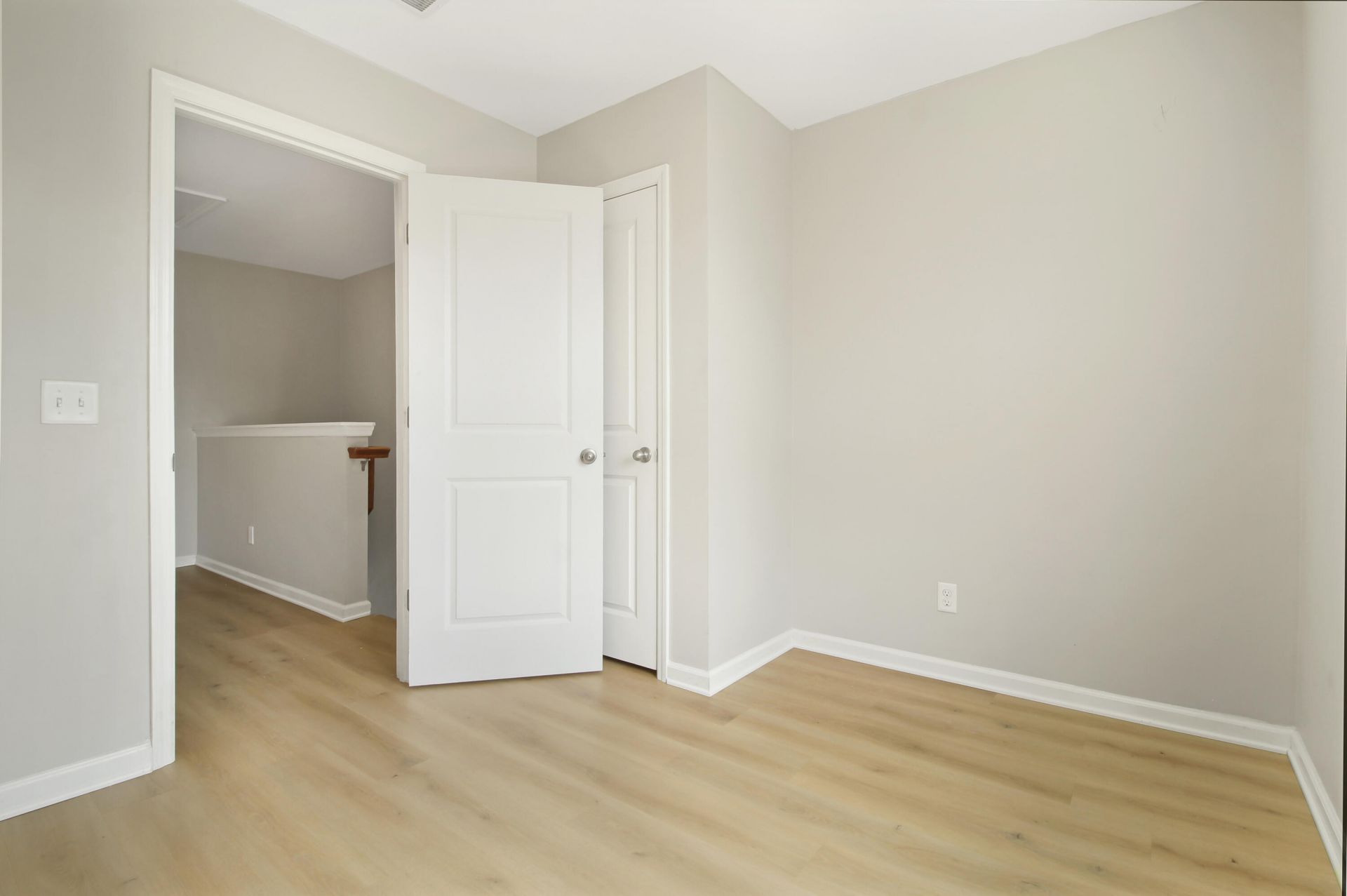 9073 Parlor Drive Photo 24