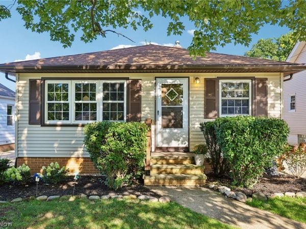 1657 Woodhurst Avenue , Mayfield Heights, OH 44124
