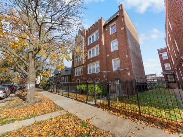 4113 N Bernard Avenue, Unit 3N, Chicago, IL 60618