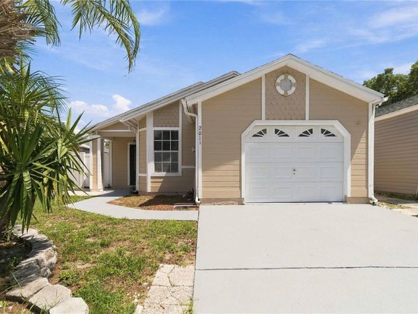 2011 WINSLOW DRIVE , ORLANDO, FL 32812