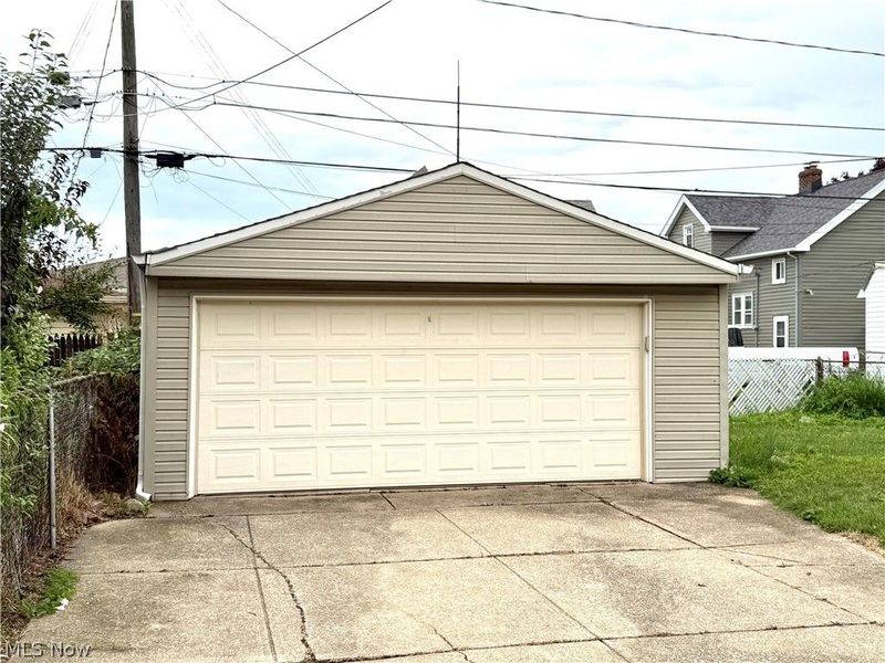 7502 Arden Road, Parma, OH 44129 Photo 21