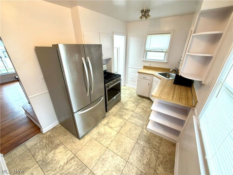 7502 Arden Road, Parma, OH 44129 Photo 5
