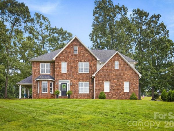 3890 Hyder Court, Morganton, NC 28655