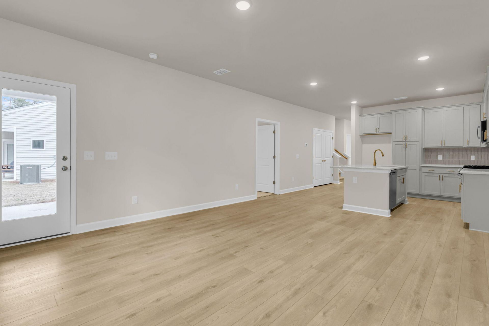 1045 Dusk Drive Photo 14