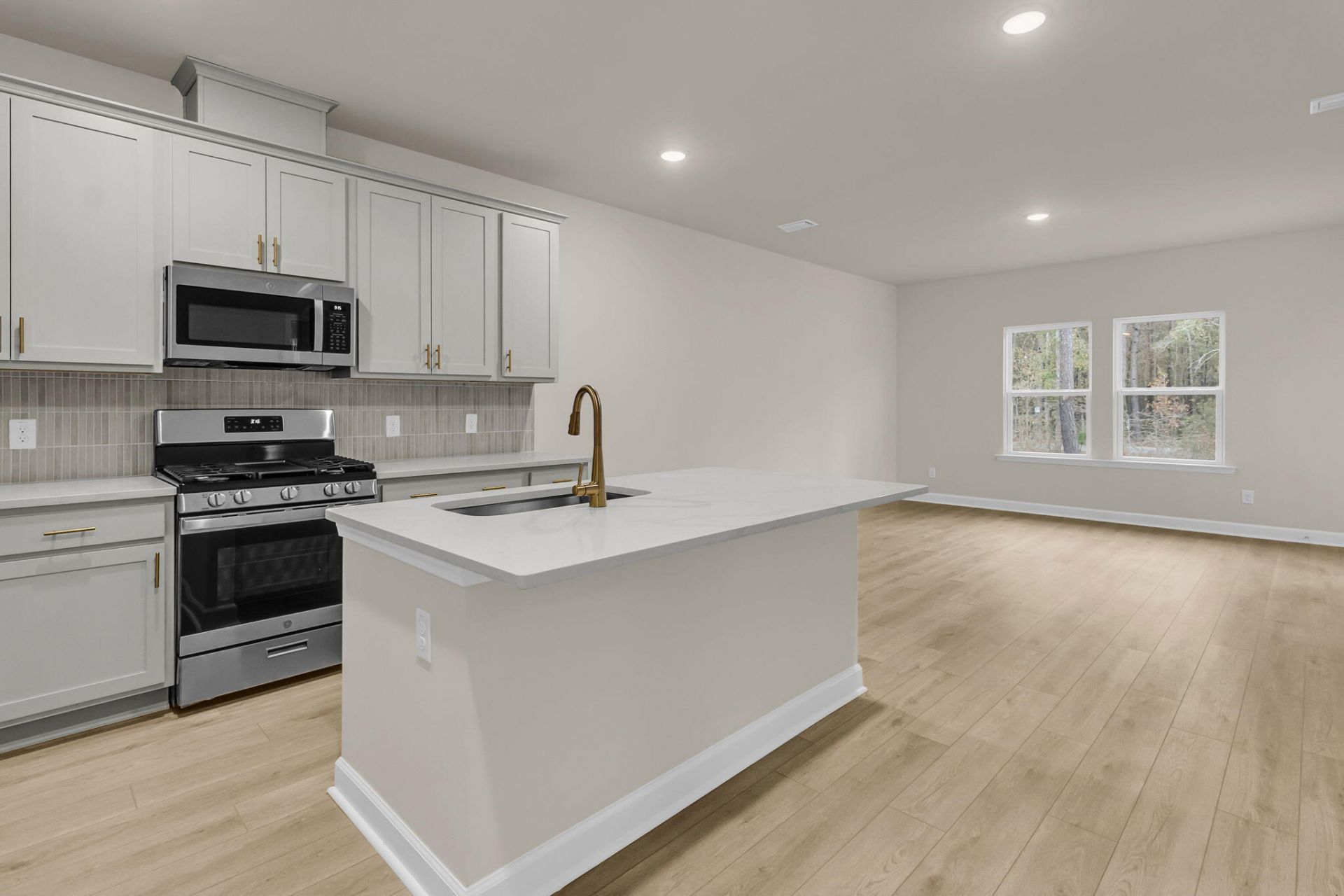 1045 Dusk Drive Photo 9