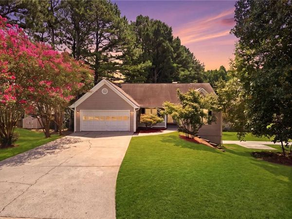 2343 Condor Drive , Lawrenceville, GA 30044