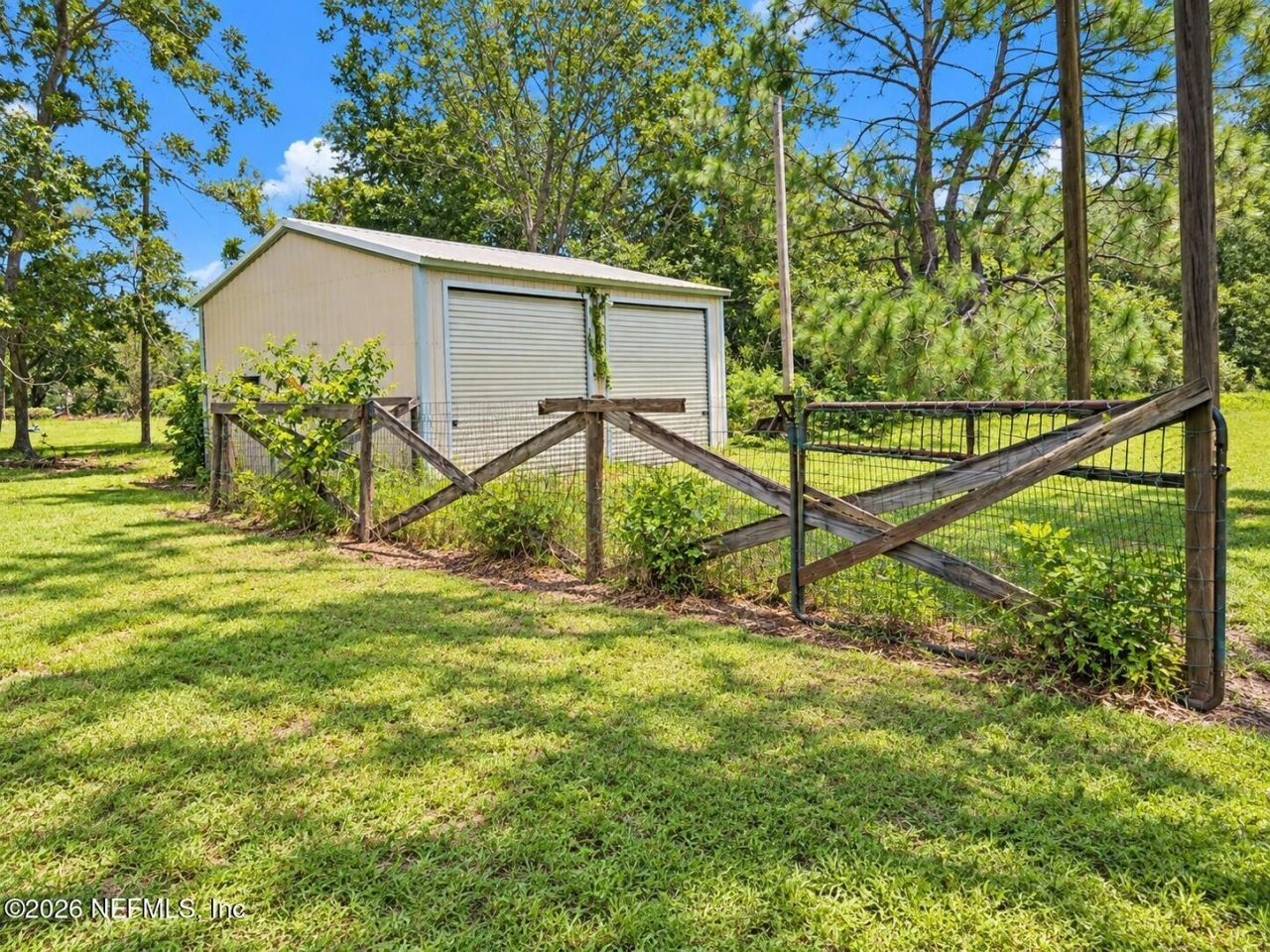 23261 NW 32nd Place, Lawtey, FL 32058 Photo