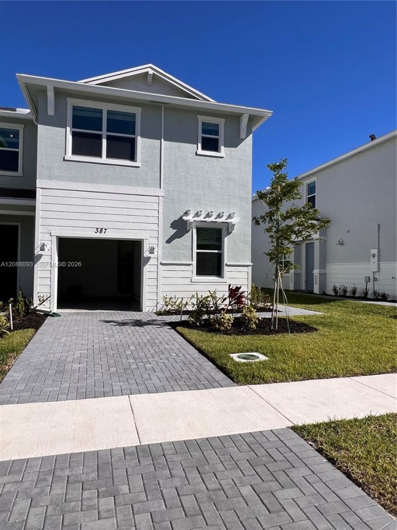 387 SE Crossoak Ln, Unit 387, Port Saint Lucie, FL 34984 Photo