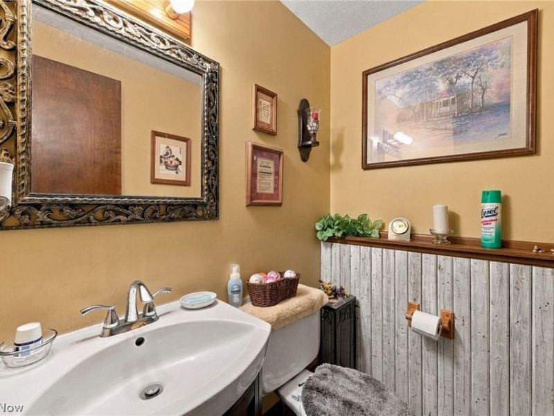 38233 Parkway Boulevard, Willoughby, OH 44094 Photo 15