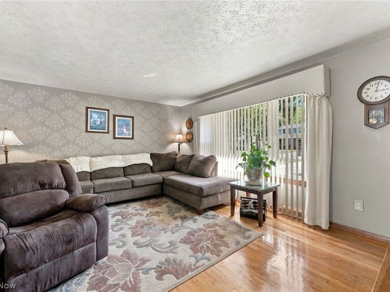 38233 Parkway Boulevard, Willoughby, OH 44094 Photo 6