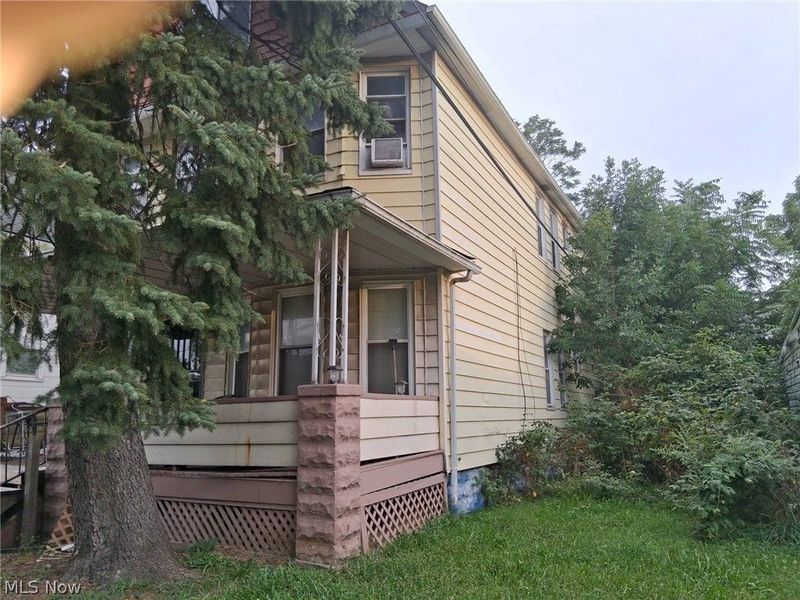 7016 Ivy Avenue, Cleveland, OH 44127 Photo 4