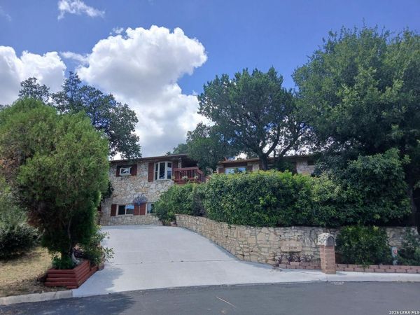 11239 Blue Waters, Helotes, TX 78023