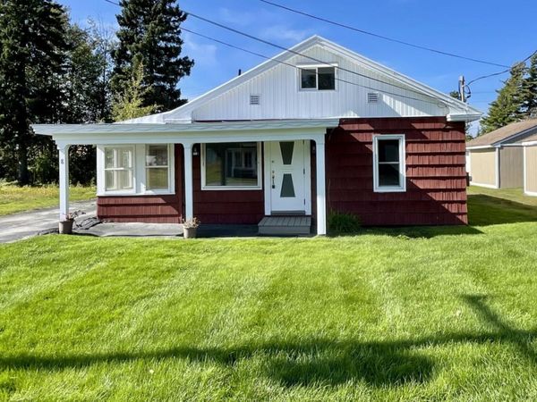 8 Coburn Avenue E, Jackman, ME 04945