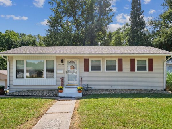 2838 40th Avenue , Rock Island, IL 61201