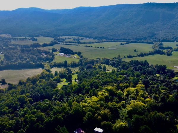 210 County Road 488 , Etowah, TN 37331